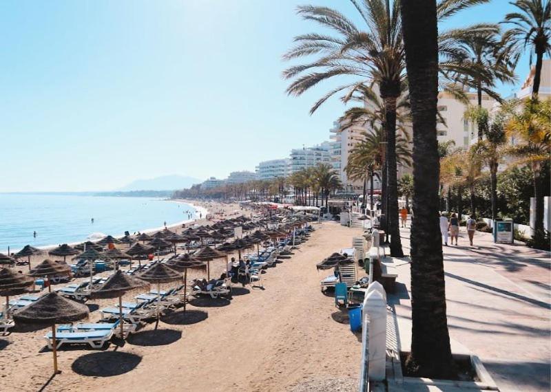 Marbella Centre Beachfront & Pool Luaran gambar