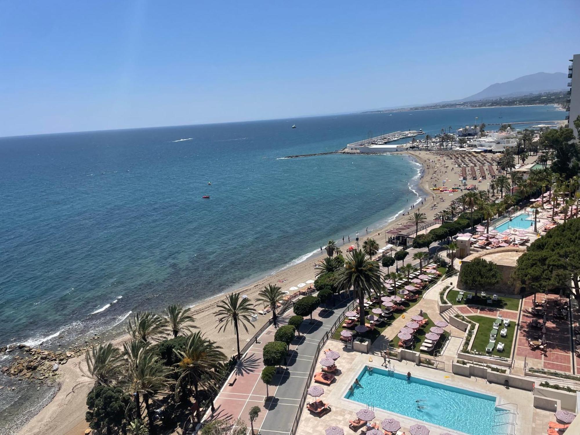 Marbella Centre Beachfront & Pool Luaran gambar