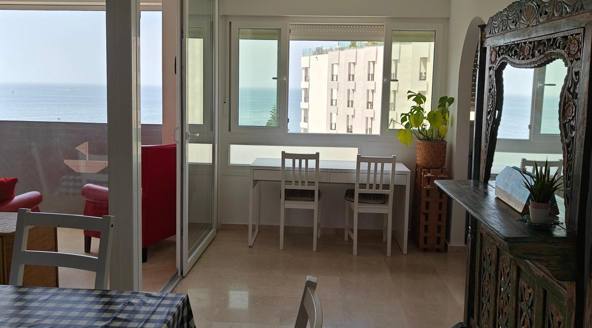 Marbella Centre Beachfront & Pool Luaran gambar