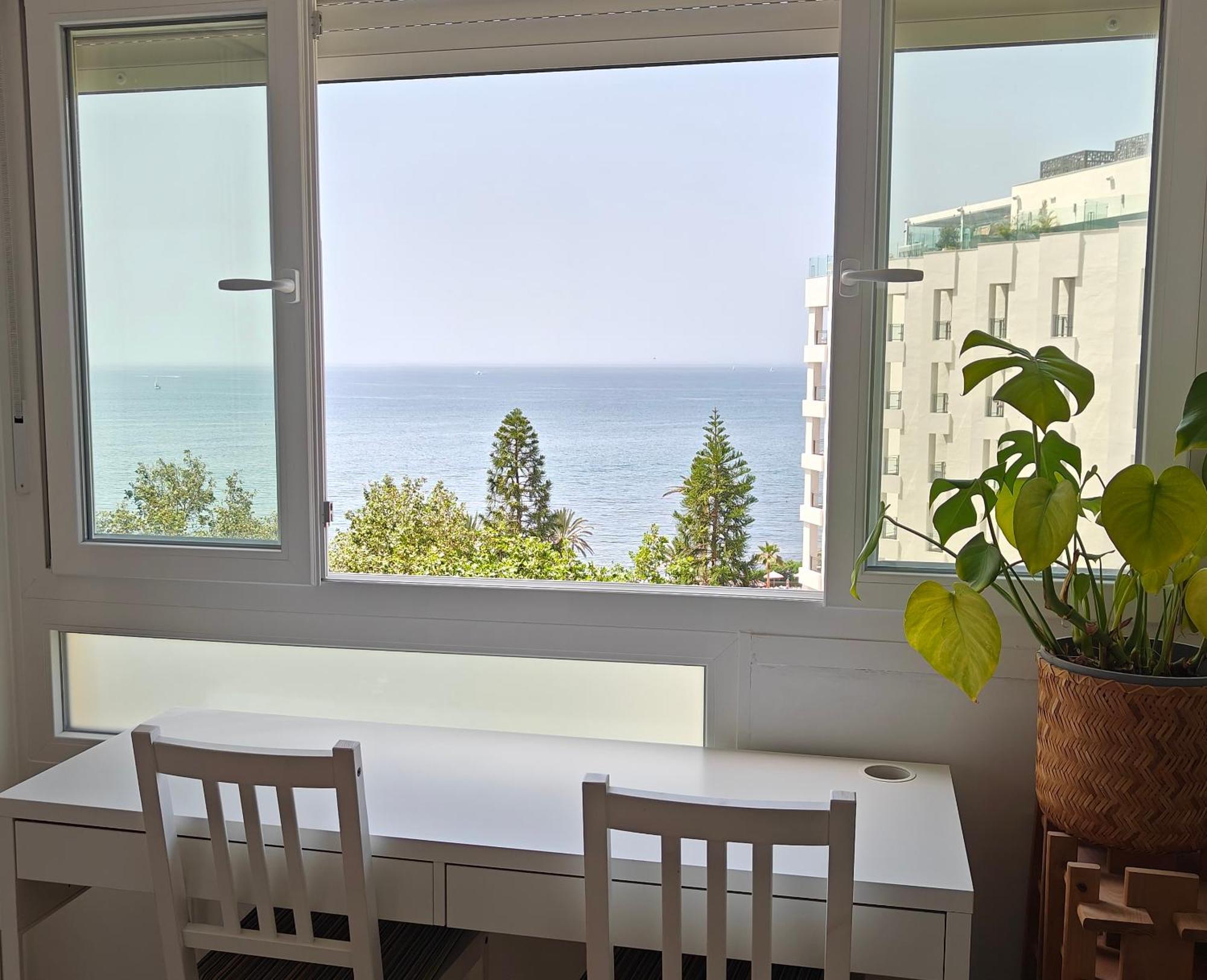 Marbella Centre Beachfront & Pool Luaran gambar