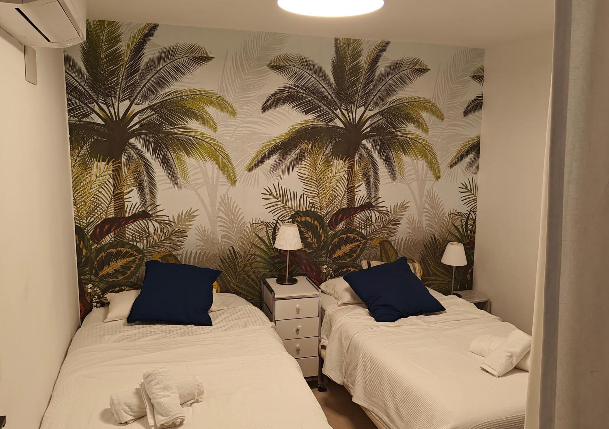 Marbella Centre Beachfront & Pool Luaran gambar